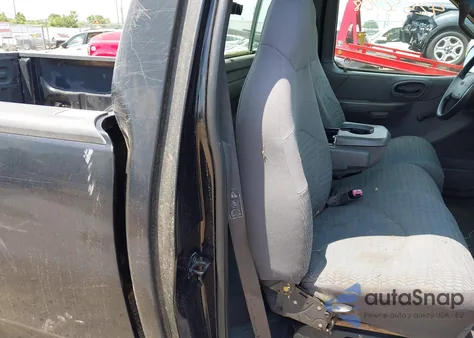 2000 Ford F-150 Work Series/Xl/Xlt из США, поврежденный, VIN 1FTZF1724YNB61775